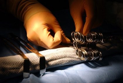 minimally invasive man boob surgery